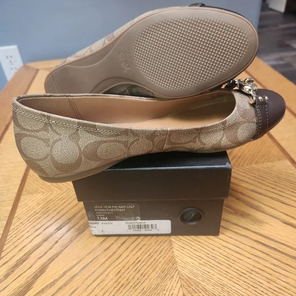 Coach Leila ballet Size Khaki and chestnut coloring NWT
